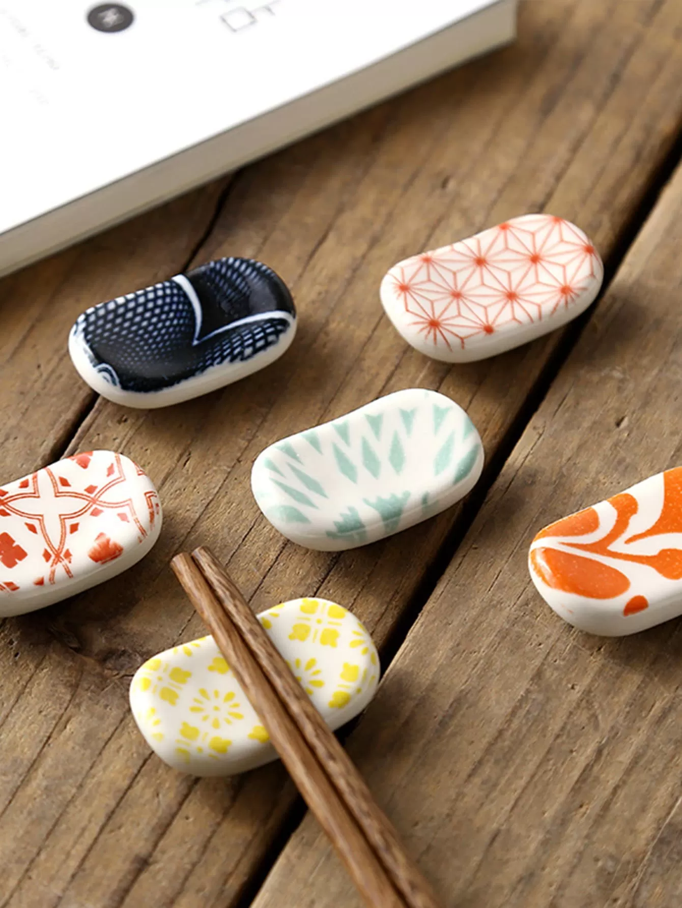 1pc Graphic Print Chopstick Rest