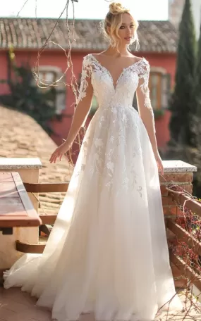 Casual A Line Tulle Plunging Neck Wedding Dress with Appliques and Ruching-716360